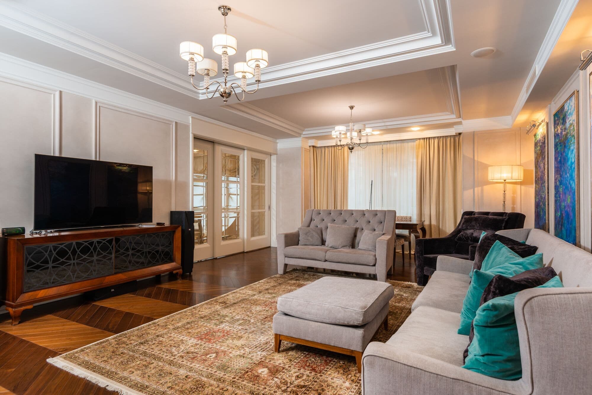 Why a Downlight Glares — Baffles, Cutoff and the Seated View